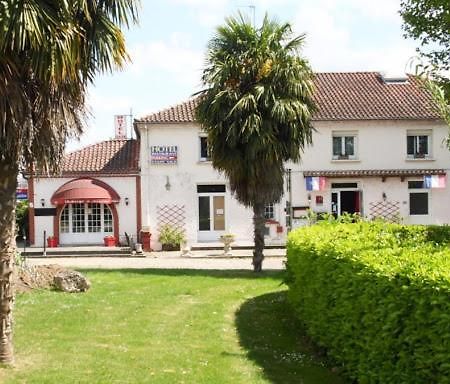 Auberge De Lamagistère エクステリア 写真